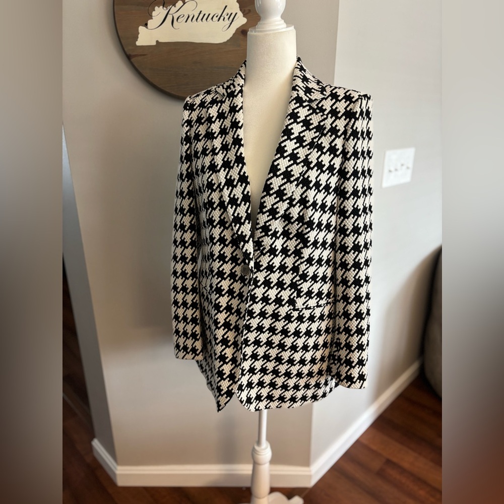 Anne Klein Black and White Houndstooth Jacket